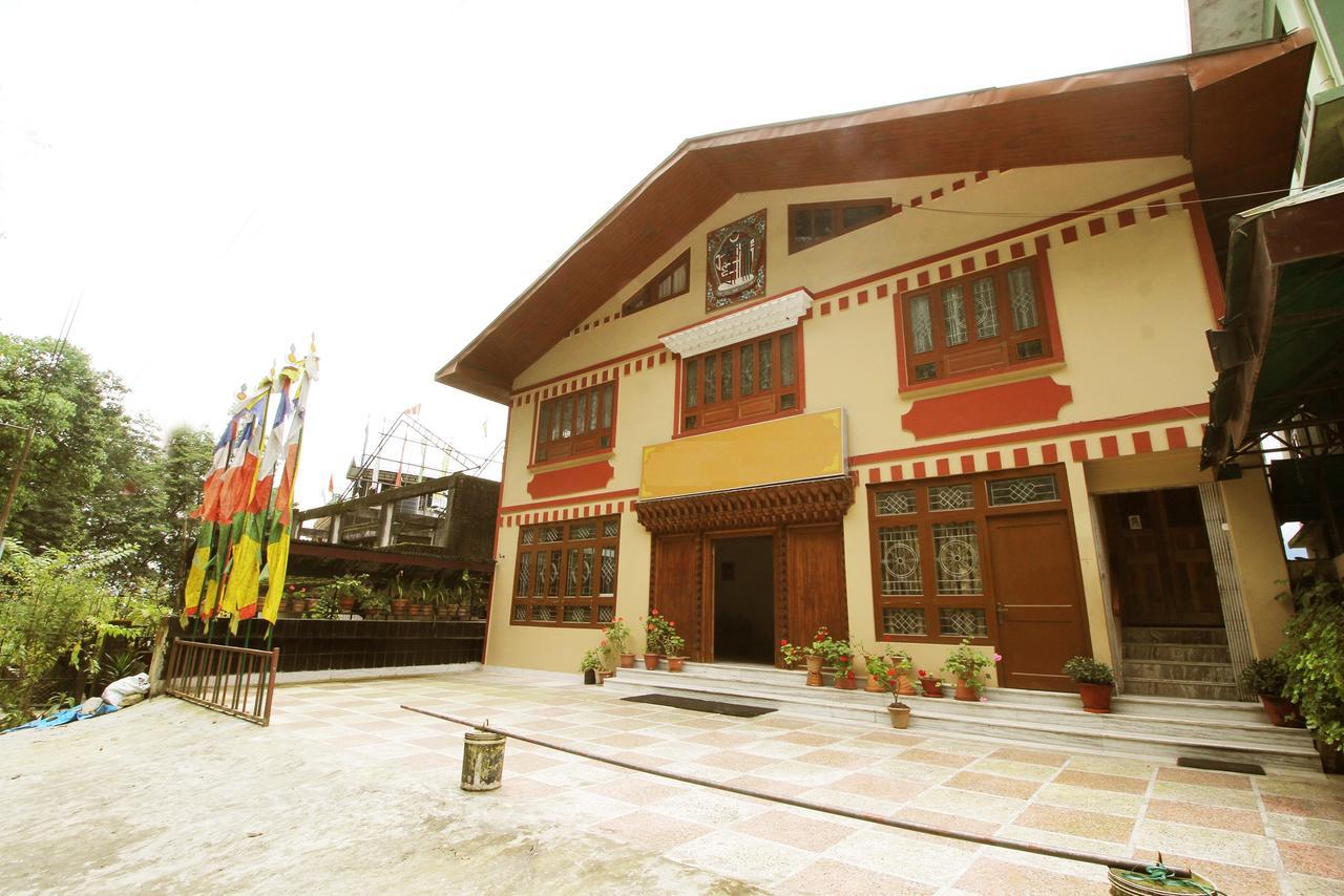 Oyo 6167 Hotel Singalila Mingyur 甘托克 外观 照片